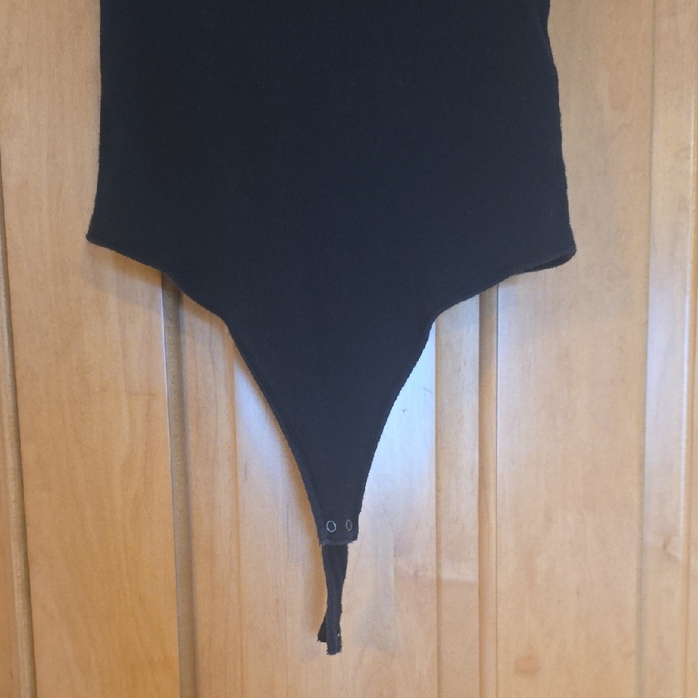 Black Short Sleeve Bodysuit - Picture 2 of 5